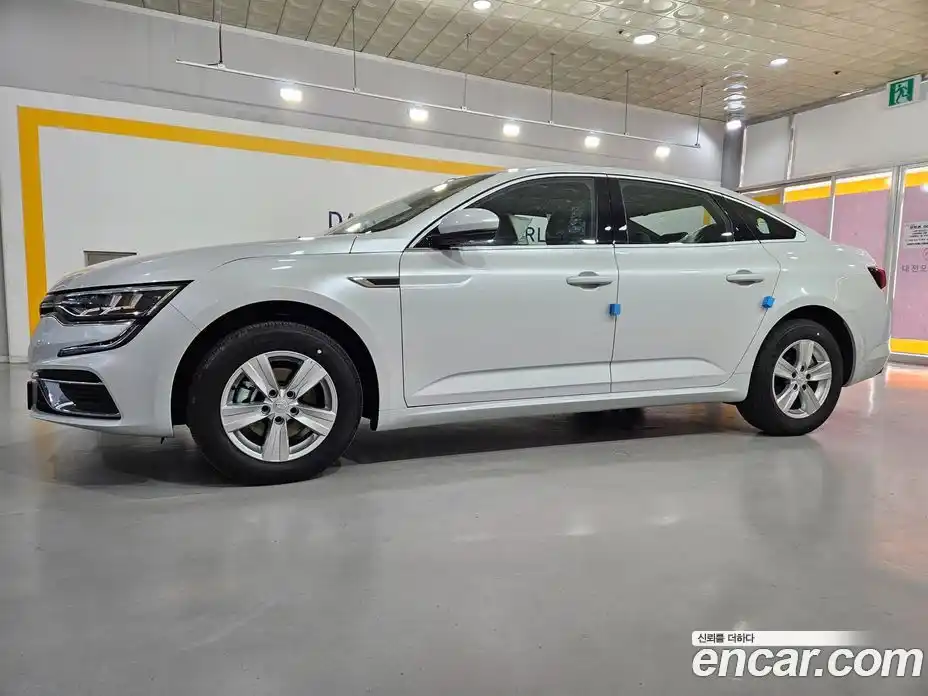 Renault SM6 2025 2.0 Автомат в Москве № 185279, фото 3