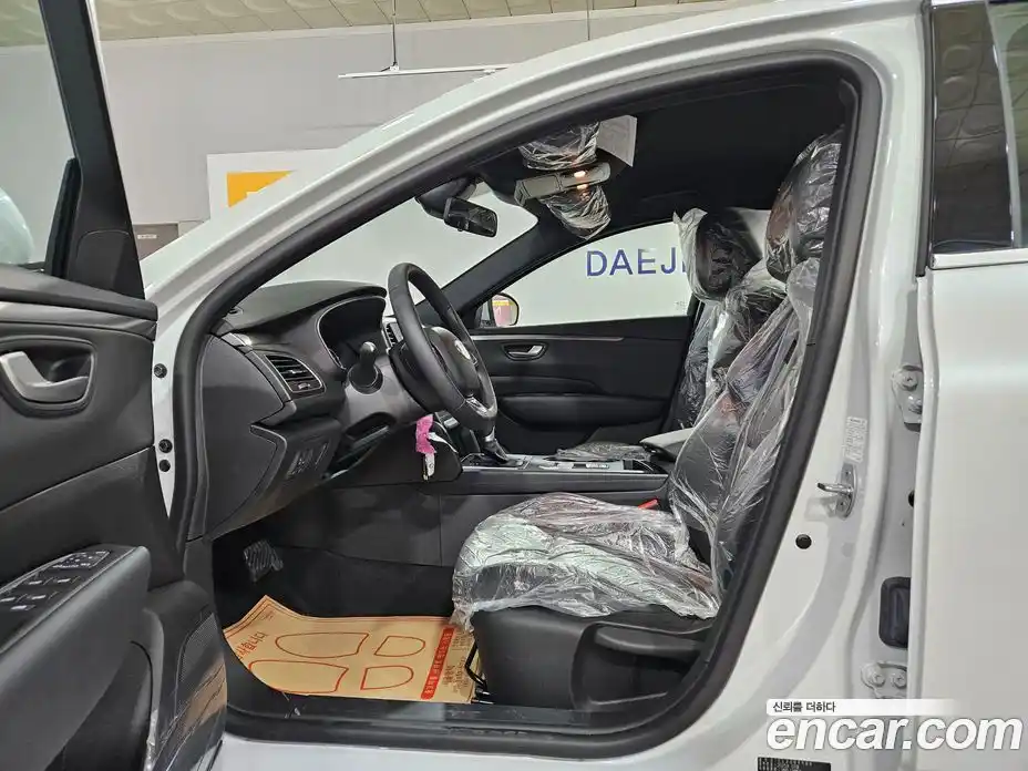 Renault SM6 2025 2.0 Автомат в Москве № 185279, фото 8