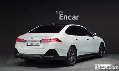 BMW 5-Series 2025 2.0 Автомат в Москве № 186911, миниатюра 2