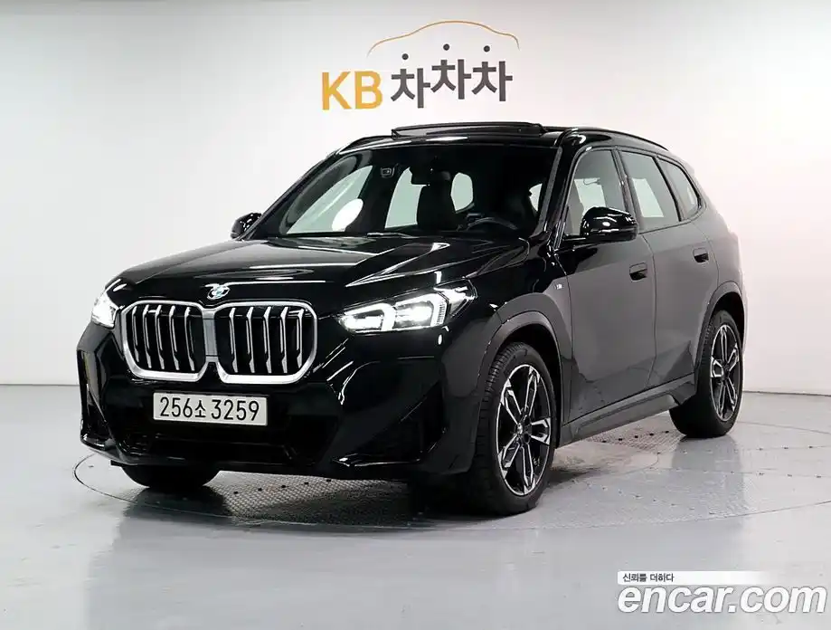 BMW X1 2024 2.0 Автомат в Москве № 187117, фото 1