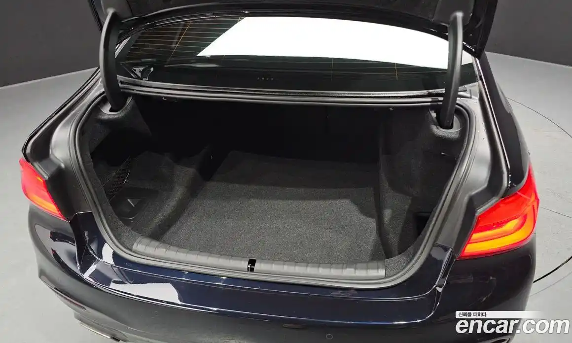 BMW 5-Series 2018 2.0 Автомат в Москве № 192374, фото 20