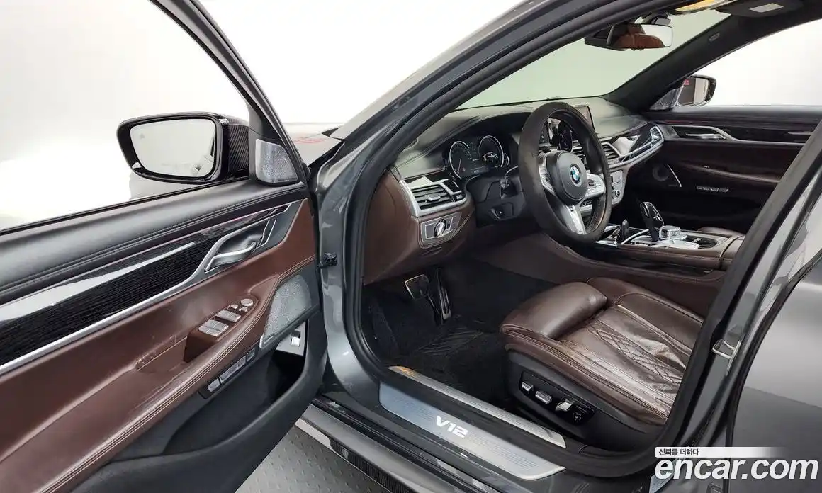 BMW 7-Series 2017 6.6 Автомат в Москве № 192712, фото 15