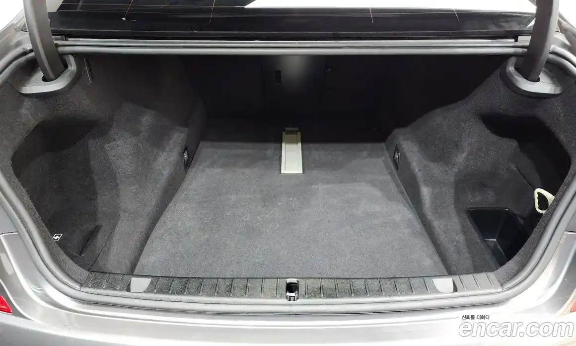 BMW 7-Series 2017 6.6 Автомат в Москве № 192712, фото 17