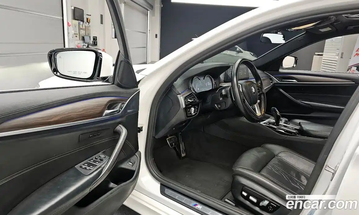 BMW 5-Series 2018 2.0 Автомат в Москве № 193232, фото 1