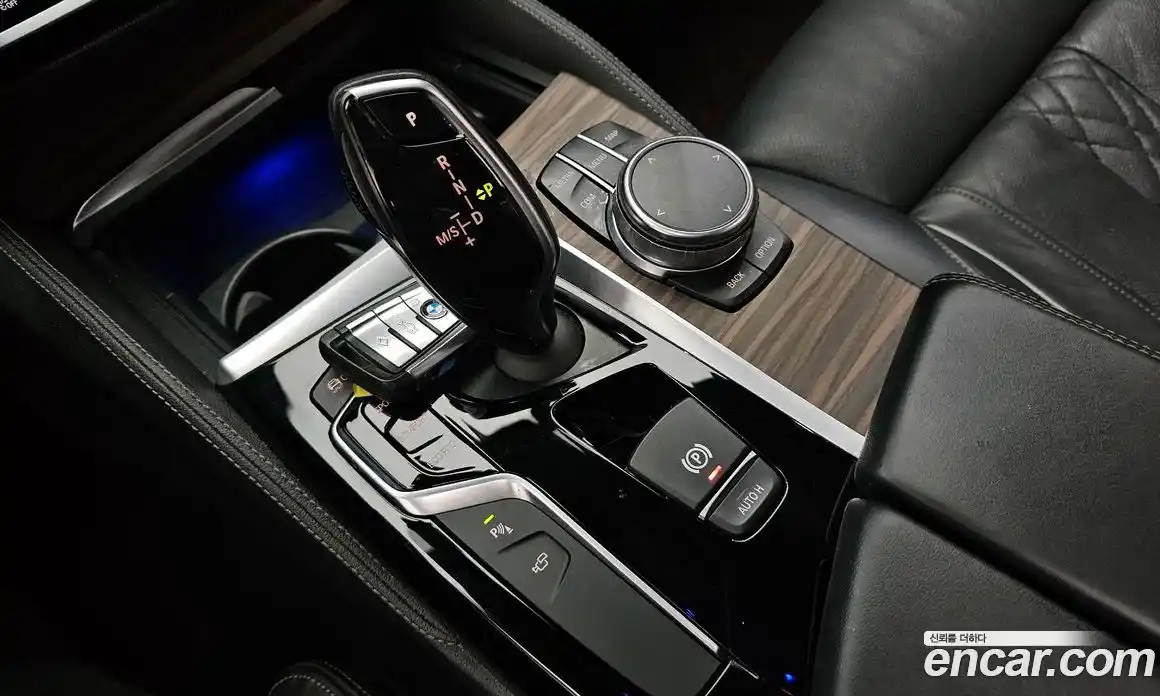 BMW 5-Series 2018 2.0 Автомат в Москве № 193232, фото 14