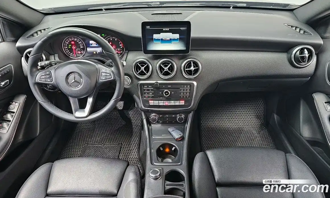 Mercedes-Benz A-Class 2018 1.6 Автомат в Москве № 194107, фото 18