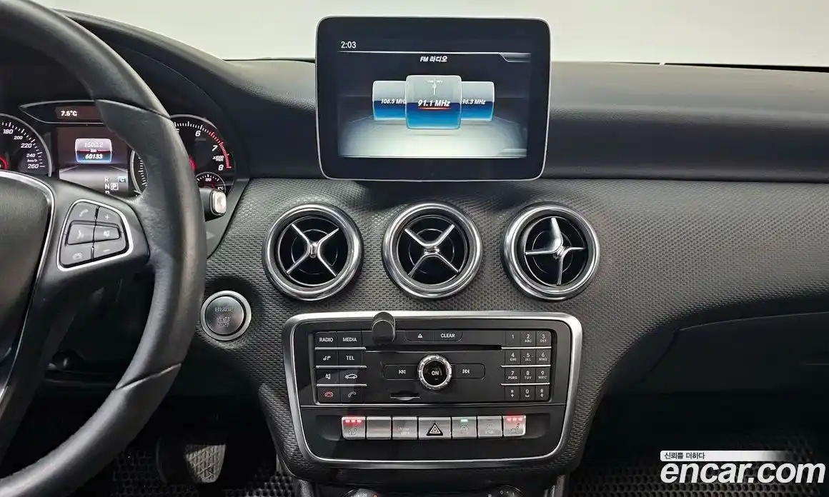 Mercedes-Benz A-Class 2018 1.6 Автомат в Москве № 194107, фото 19