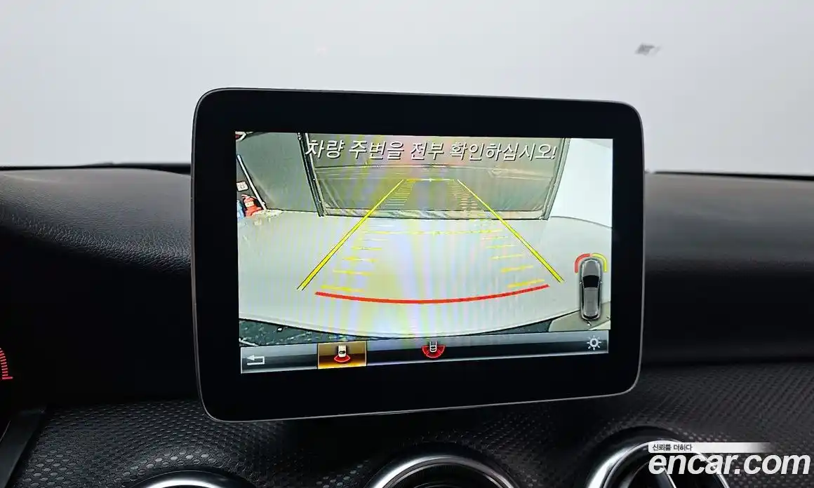 Mercedes-Benz A-Class 2018 1.6 Автомат в Москве № 194107, фото 20