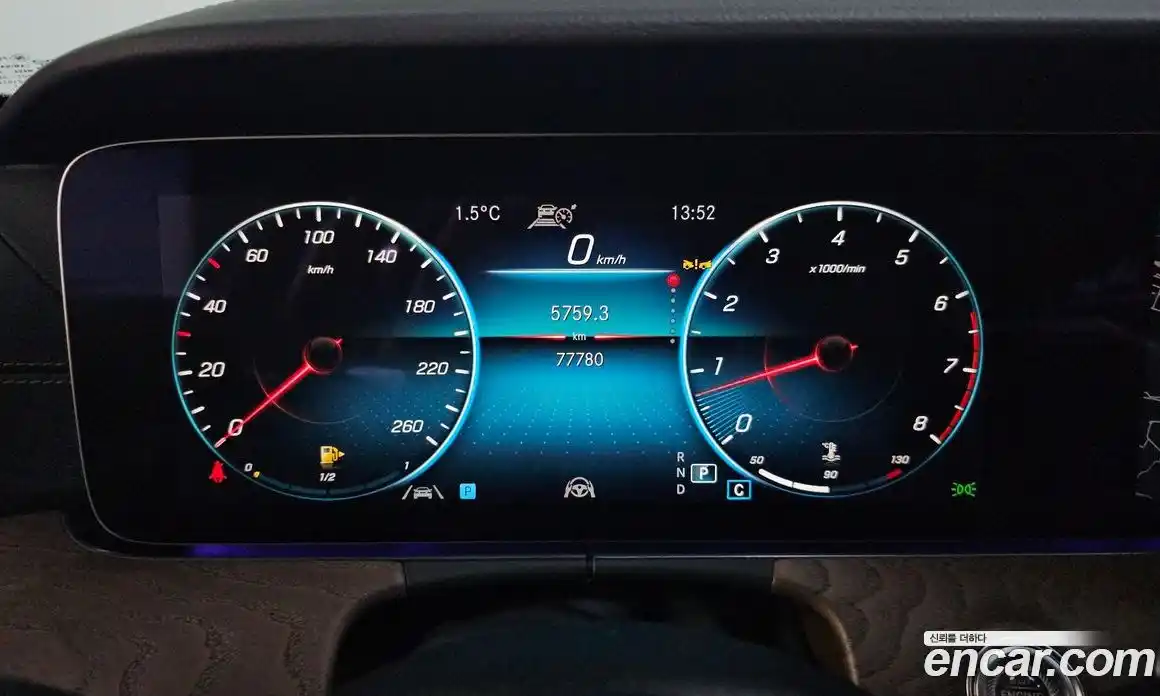 Mercedes-Benz E-Class 2022 2.0 Автомат в Москве № 194908, фото 12