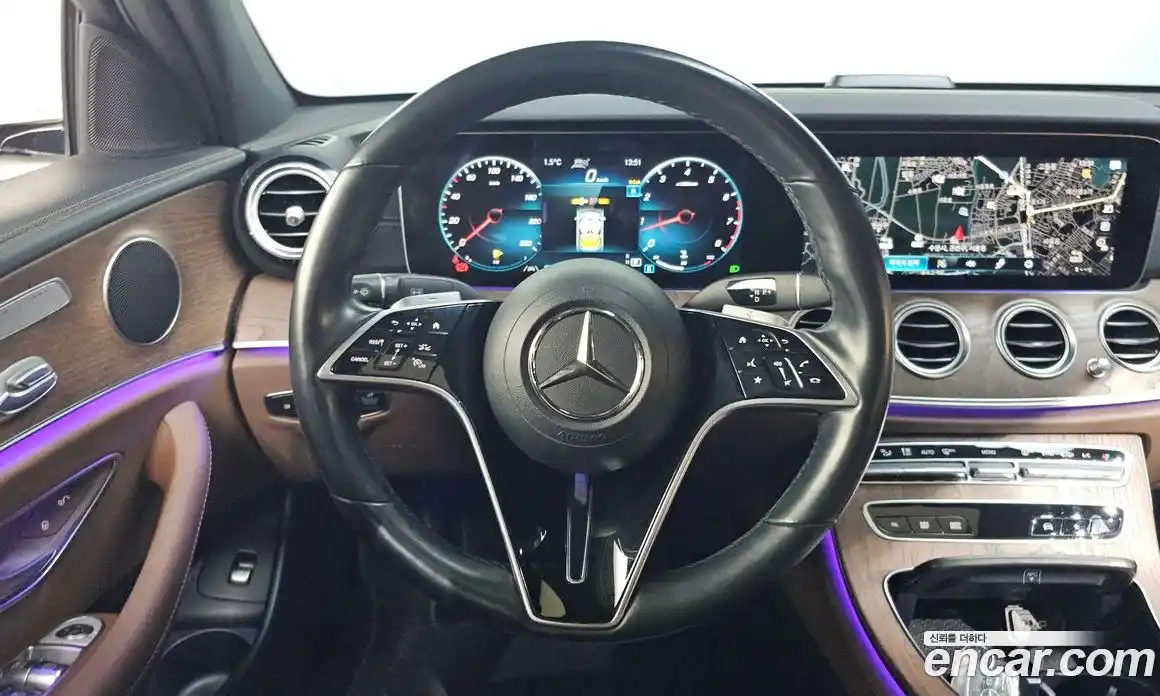 Mercedes-Benz E-Class 2022 2.0 Автомат в Москве № 194908, фото 15