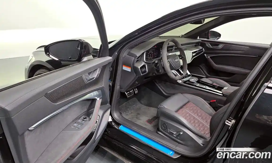 Audi RS6 2025 4.0 Автомат в Москве № 195875, фото 13