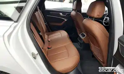 Audi A6 2021 2.0 Автомат в Москве № 196117, миниатюра 2