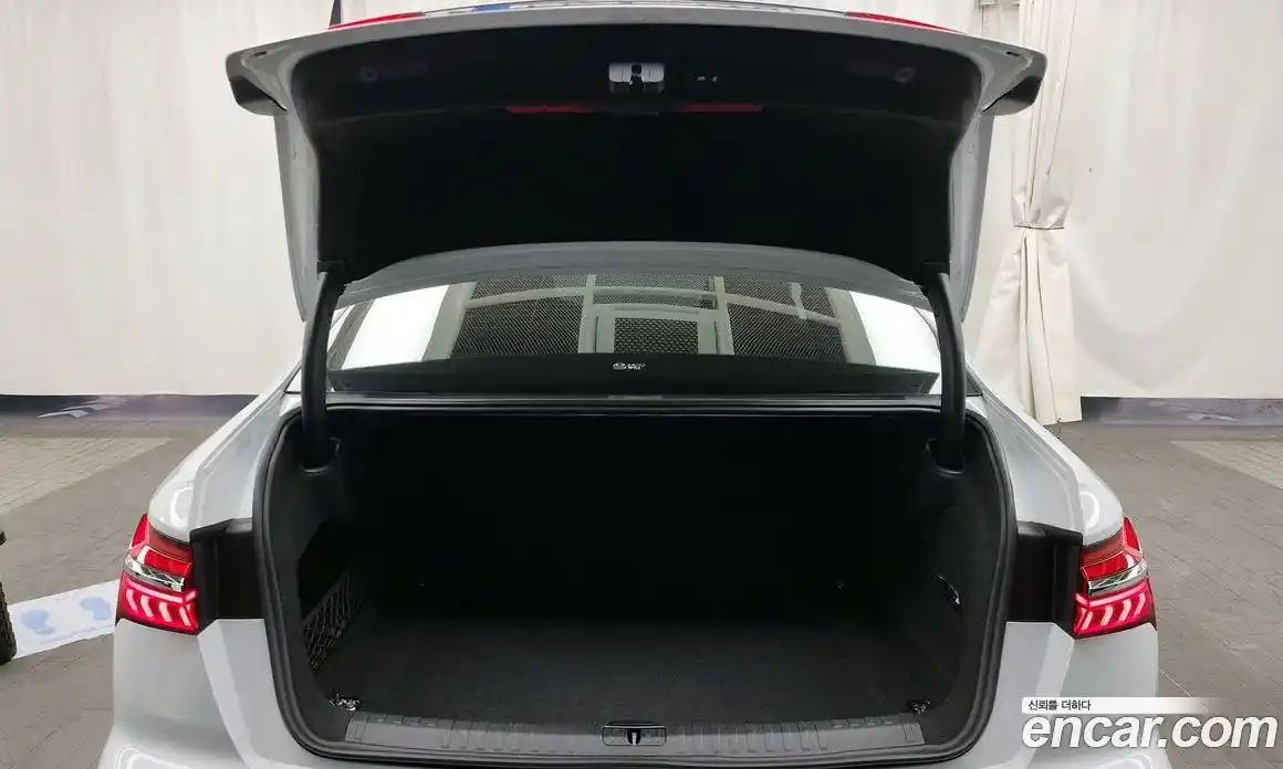 Audi A6 2021 2.0 Автомат в Москве № 196117, фото 3