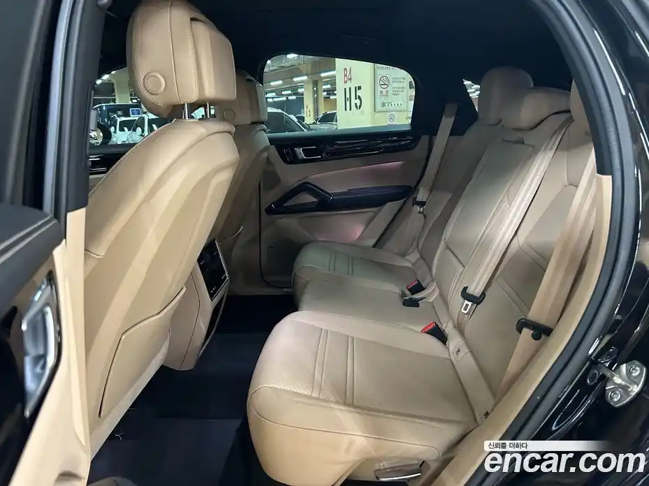 Porsche Cayenne 2021 3.0 Автомат в Москве № 196479, фото 15