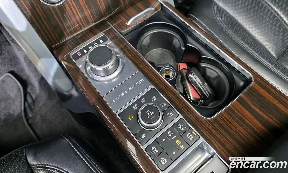 Land Rover Range-Rover 2016 4.4 Автомат в Москве № 198263, фото 5