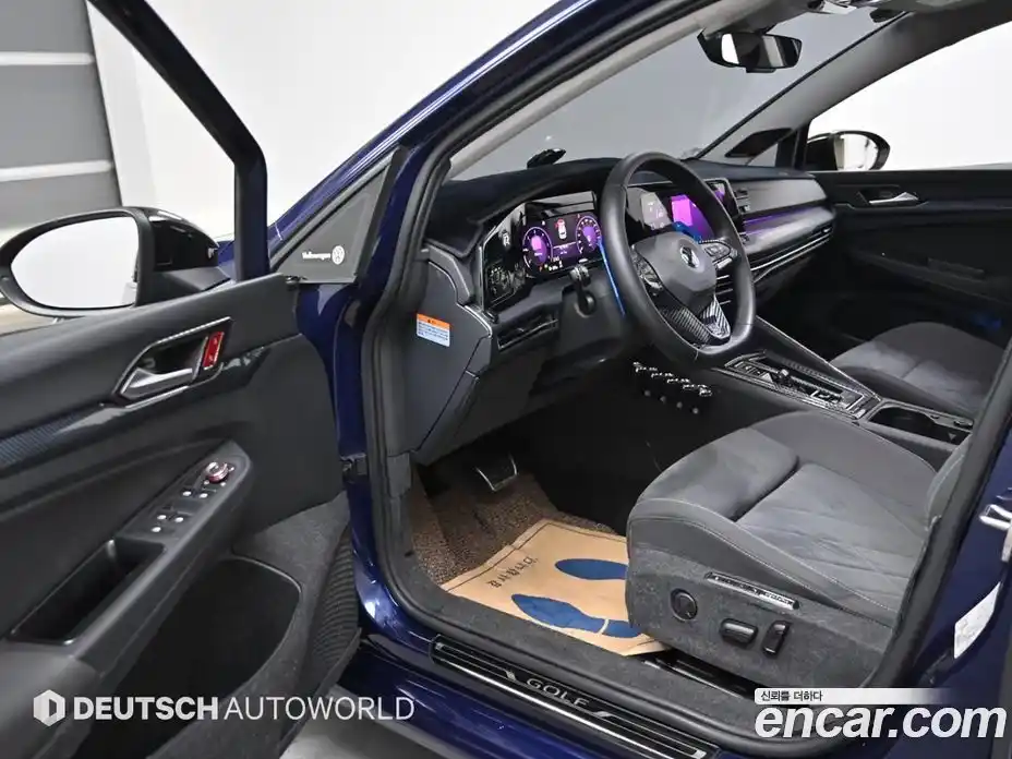 Volkswagen Golf 2022 2.0 Автомат в Москве № 199195, фото 11