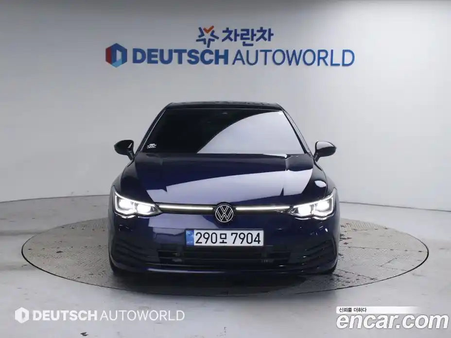 Volkswagen Golf 2022 2.0 Автомат в Москве № 199195, фото 3