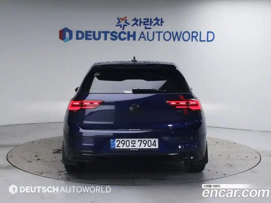 Volkswagen Golf 2022 2.0 Автомат в Москве № 199195, фото 4