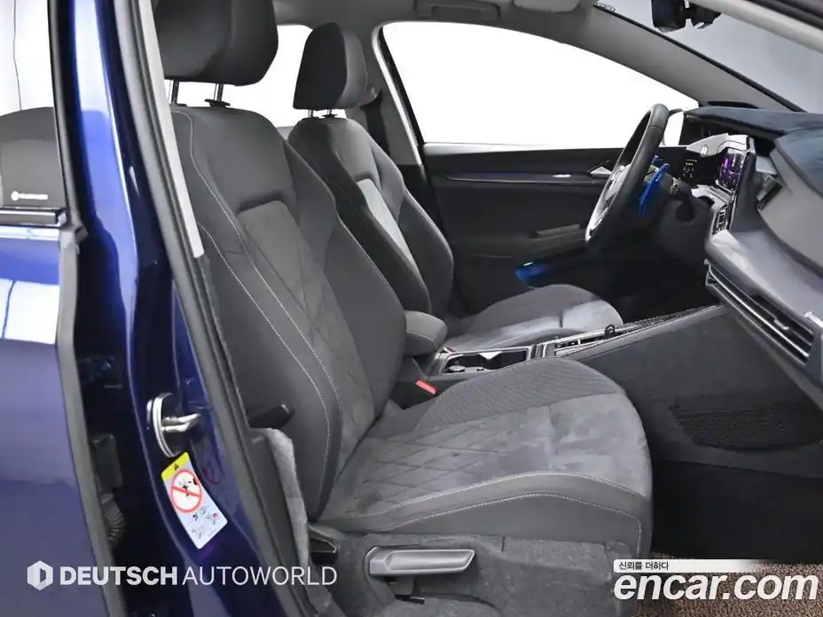 Volkswagen Golf 2022 2.0 Автомат в Москве № 199195, фото 10