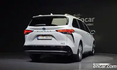 Toyota Sienna 2023 2.5 Автомат в Москве № 199524, миниатюра 12