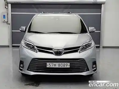 Toyota Sienna, 2018