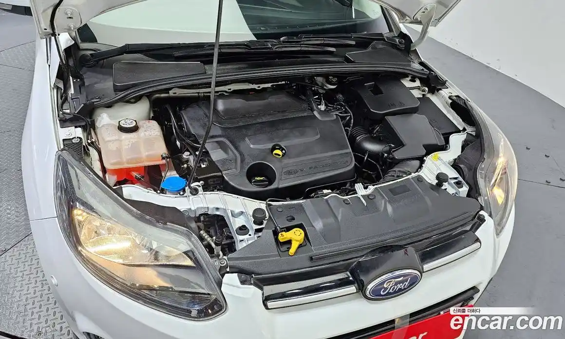 Ford Focus 2015 2.0 Автомат в Москве № 199733, фото 16