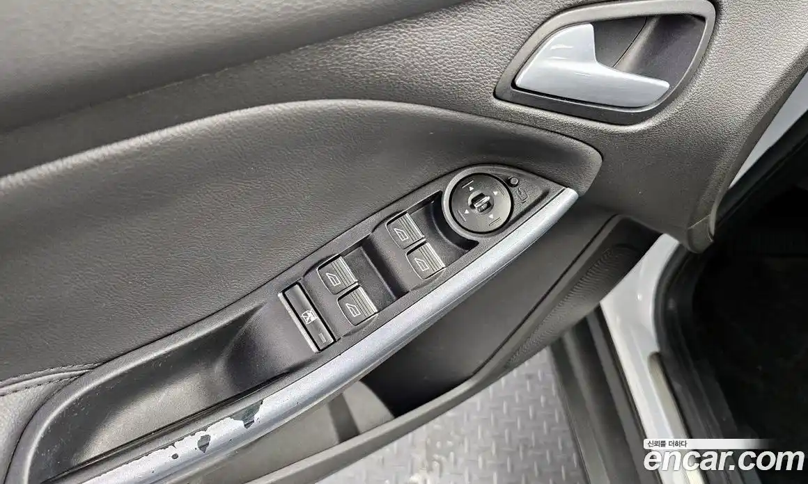 Ford Focus 2015 2.0 Автомат в Москве № 199733, фото 17