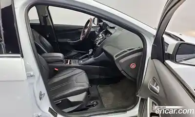 Ford Focus 2015 2.0 Автомат в Москве № 199733, миниатюра 7