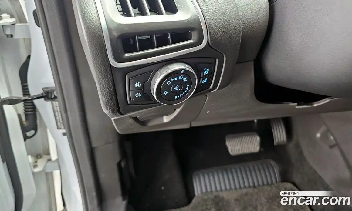 Ford Focus 2015 2.0 Автомат в Москве № 199733, фото 8