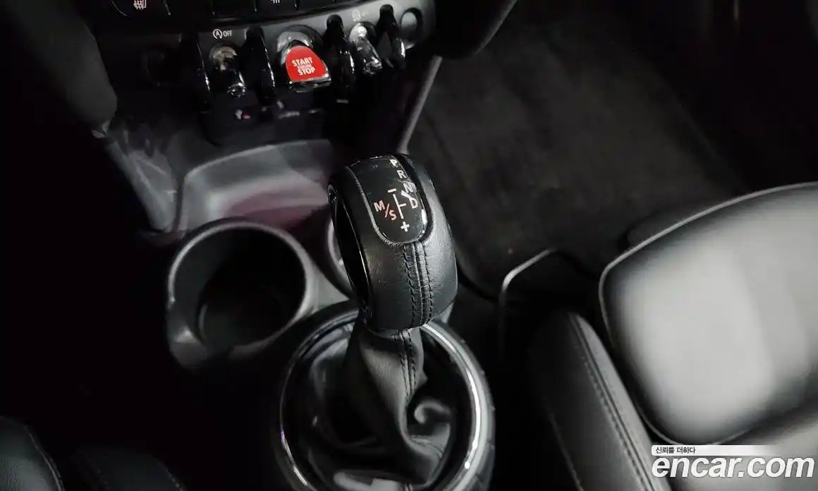 Mini Cooper 2016 1.5 Автомат в Москве № 200711, фото 13