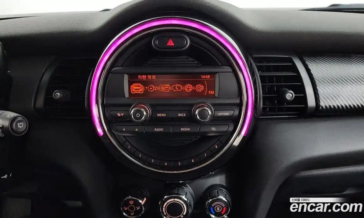 Mini Cooper 2016 1.5 Автомат в Москве № 200711, фото 18