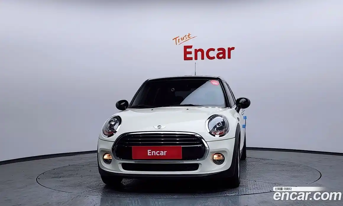 Mini Cooper 2016 1.5 Автомат в Москве № 200711, фото 20