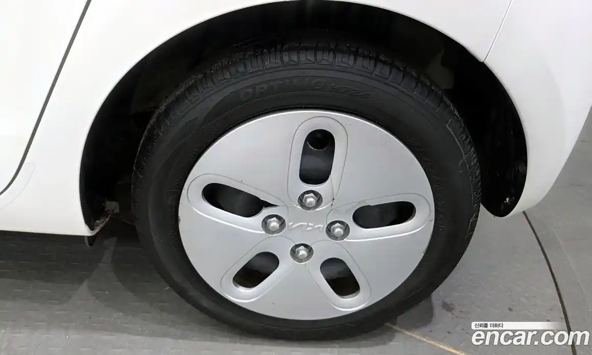 Kia Ray 2022 1.0 Автомат в Москве № 20309, фото 9