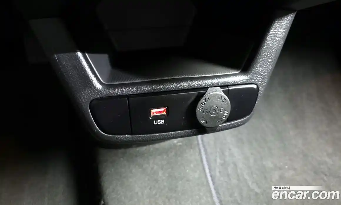 Kia Ray 2022 1.0 Автомат в Москве № 20309, фото 10