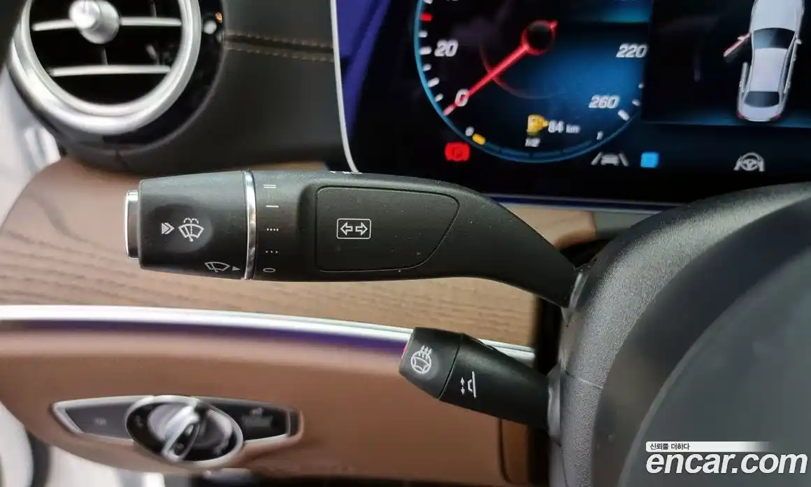 Mercedes-Benz E-Class 2022 2.0 Автомат в Москве № 204795, фото 12