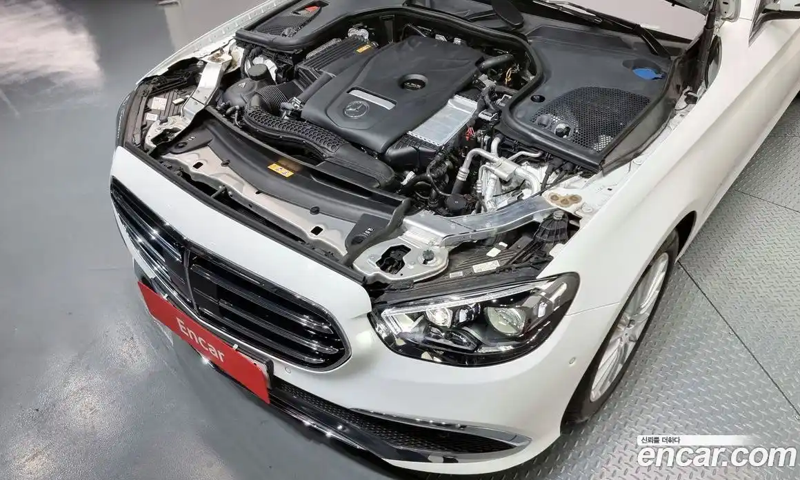 Mercedes-Benz E-Class 2022 2.0 Автомат в Москве № 204795, фото 15