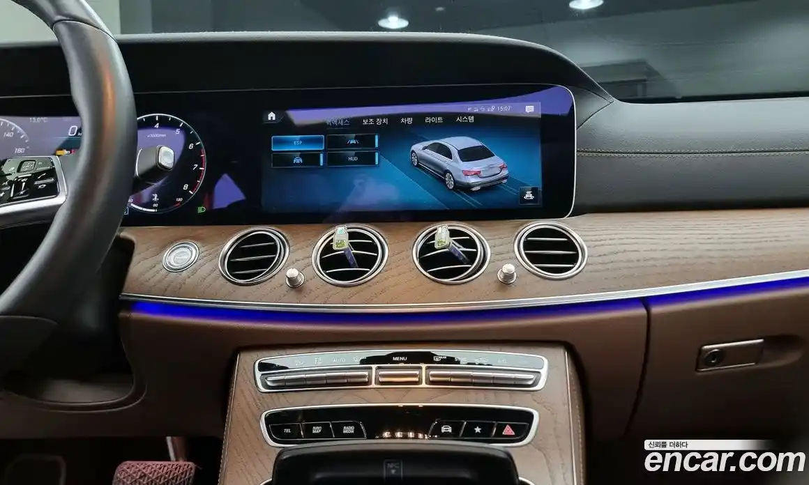 Mercedes-Benz E-Class 2022 2.0 Автомат в Москве № 204795, фото 16