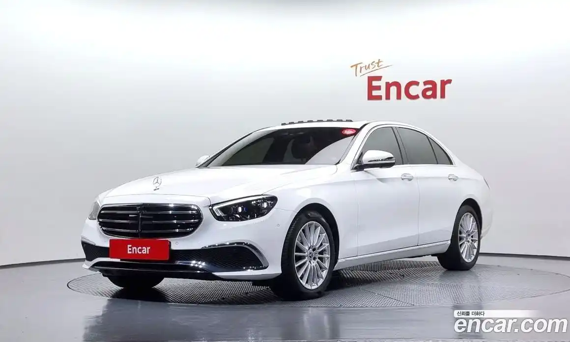 Mercedes-Benz E-Class 2022 2.0 Автомат в Москве № 204795, фото 17