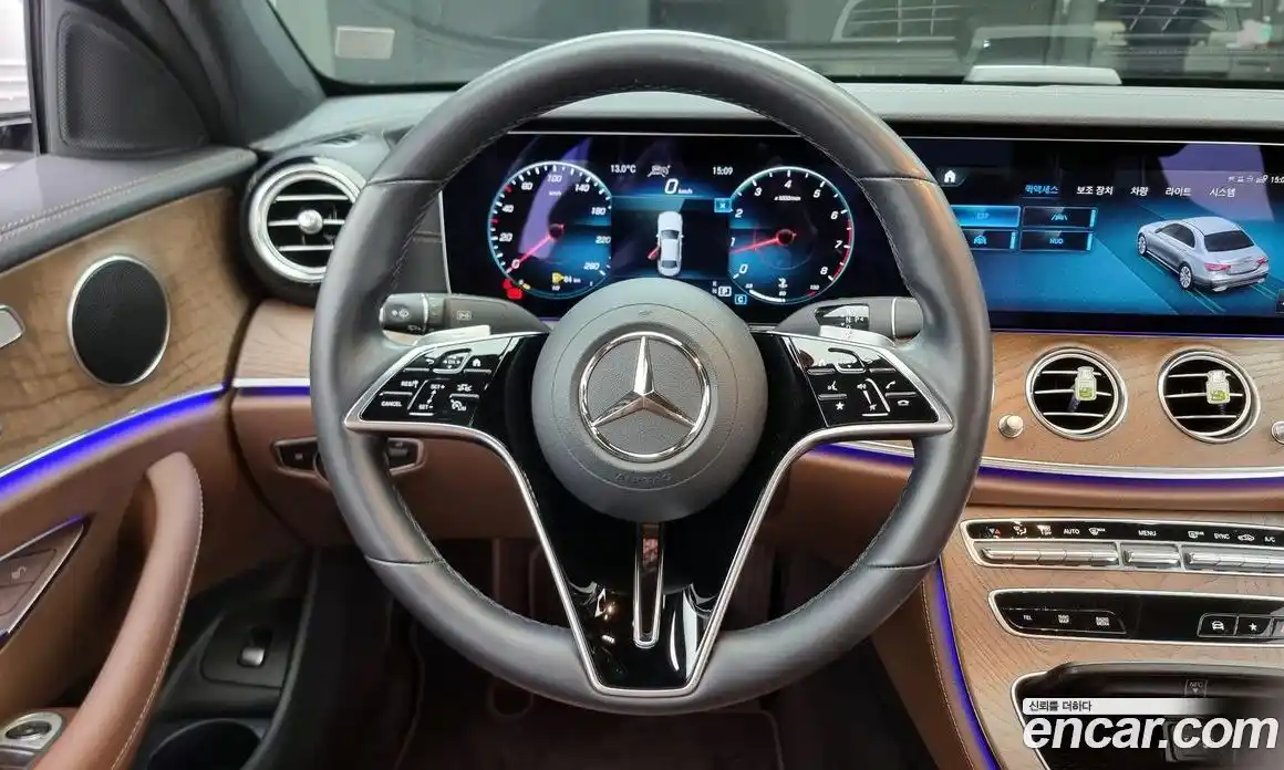 Mercedes-Benz E-Class 2022 2.0 Автомат в Москве № 204795, фото 18