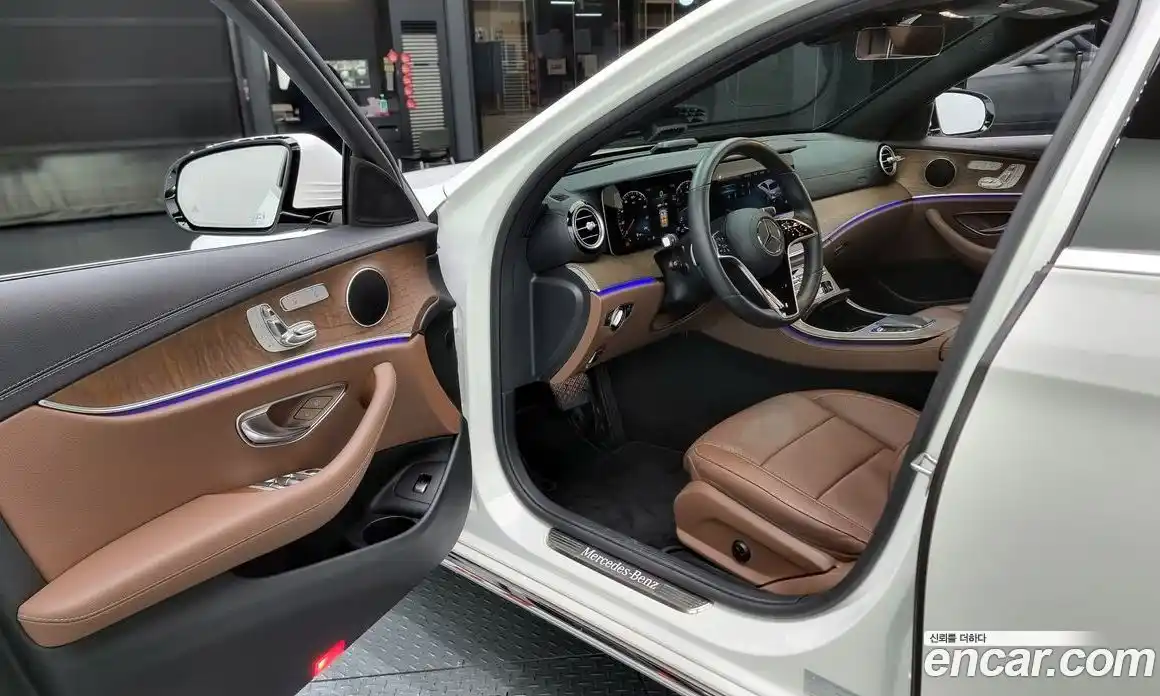 Mercedes-Benz E-Class 2022 2.0 Автомат в Москве № 204795, фото 5