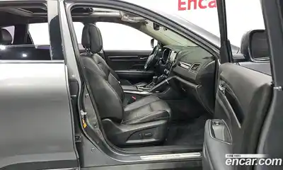 Renault QM6 2017 2.0 Автомат в Москве № 204893, миниатюра 2