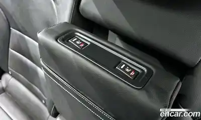 Renault QM6 2017 2.0 Автомат в Москве № 204893, миниатюра 4