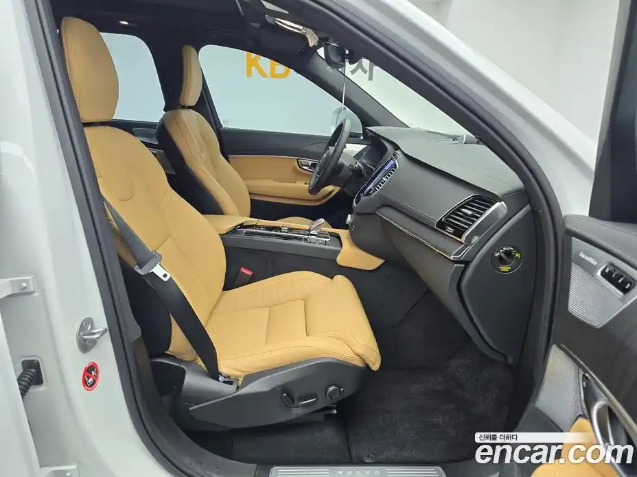 Volvo XC90 2025 2.0 Автомат в Москве № 205183, фото 11