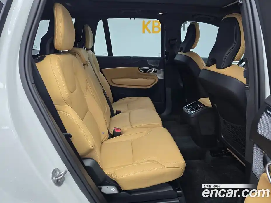 Volvo XC90 2025 2.0 Автомат в Москве № 205183, фото 12