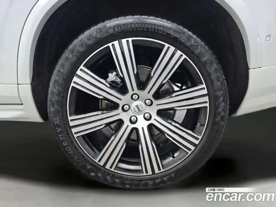 Volvo XC90 2025 2.0 Автомат в Москве № 205183, фото 5