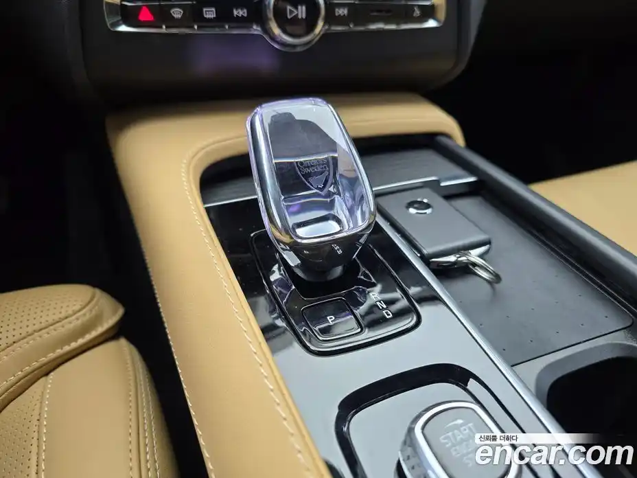 Volvo XC90 2025 2.0 Автомат в Москве № 205183, фото 9