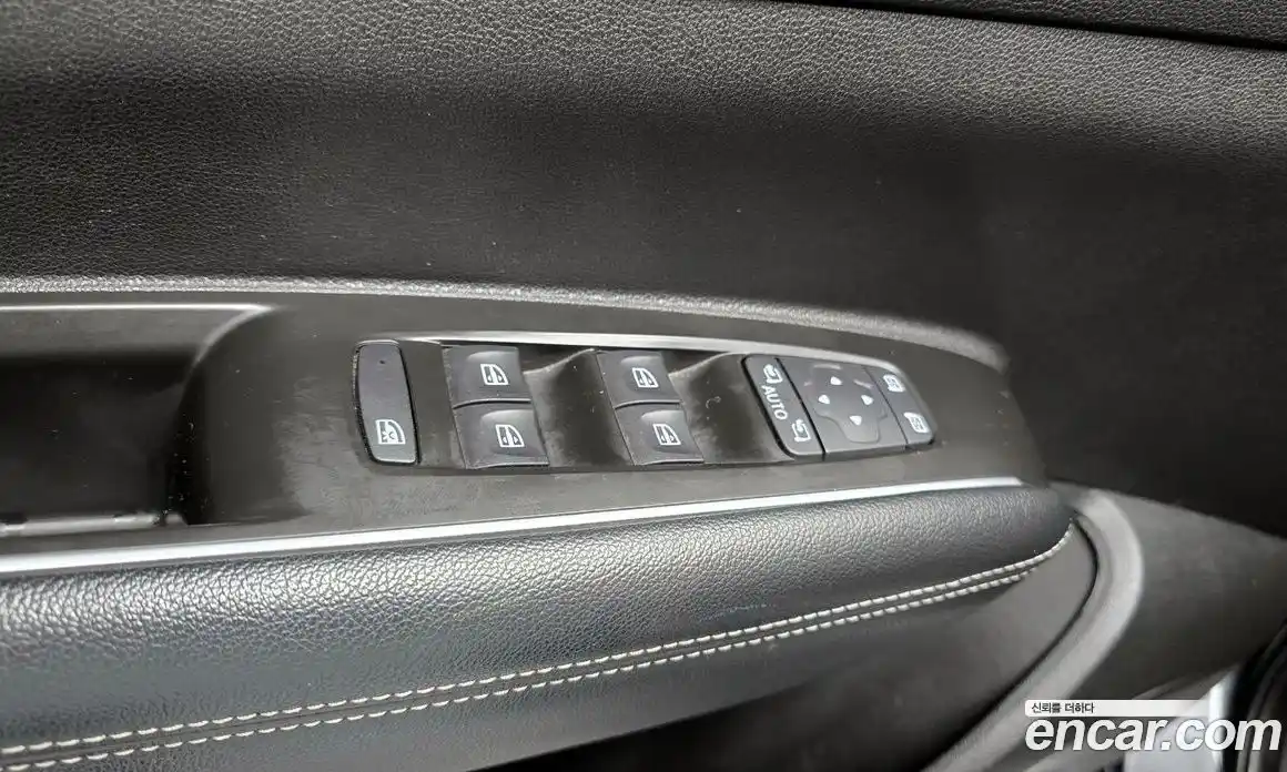 Renault QM6 2022 2.0 Автомат в Москве № 205438, фото 10