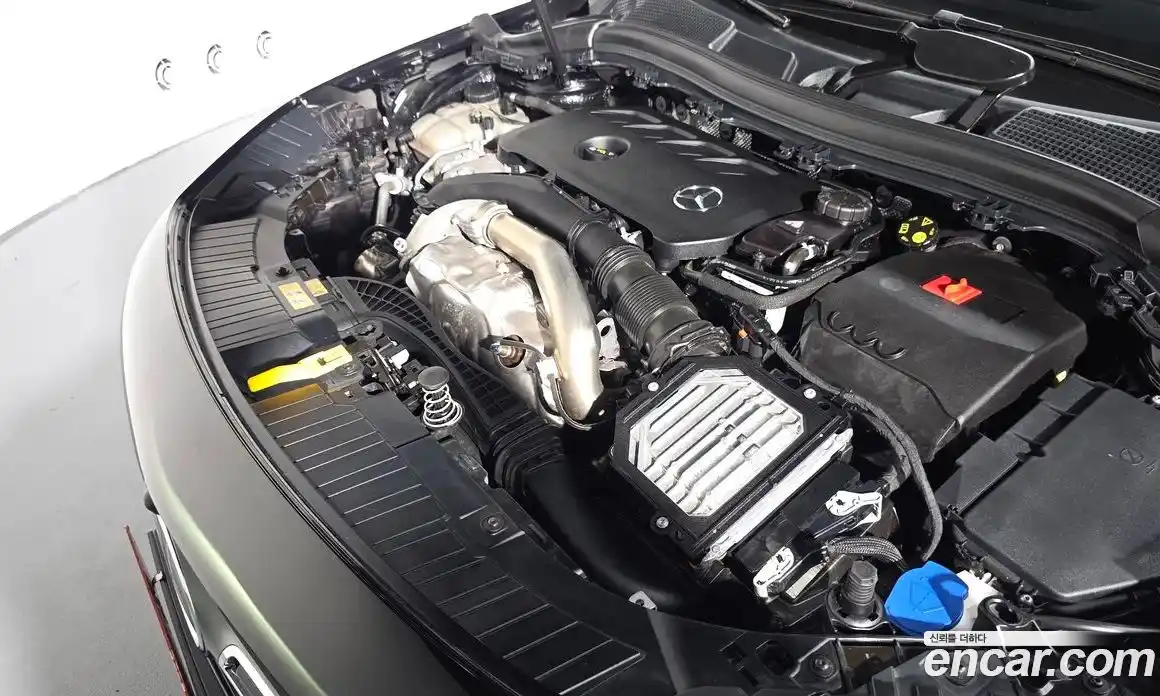 Mercedes-Benz GLA-Class 2024 2.0 Автомат в Москве № 207638, фото 5