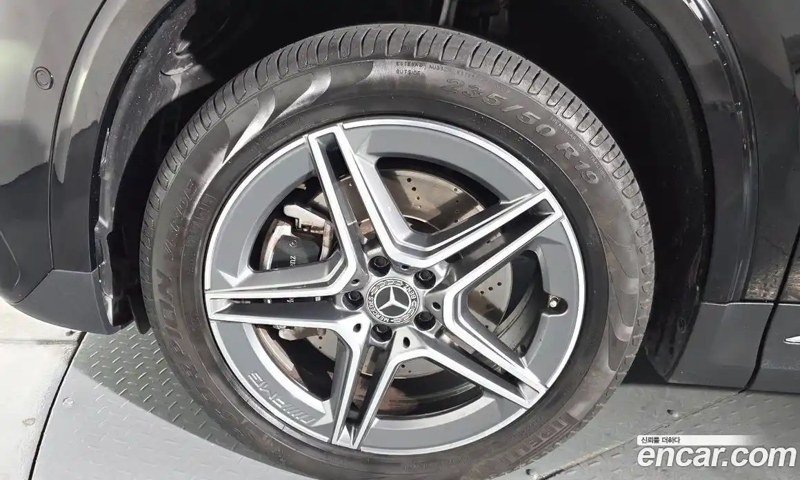 Mercedes-Benz GLA-Class 2024 2.0 Автомат в Москве № 207638, фото 10