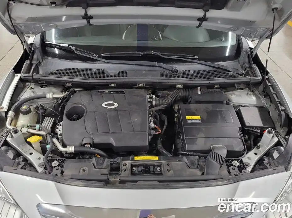 Renault SM3 2010 1.6 Автомат в Москве № 210073, фото 6